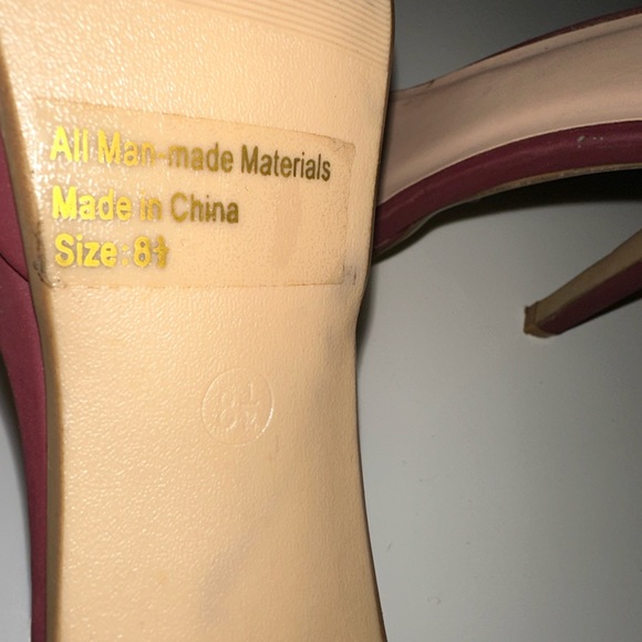 Gorgeous red burgundy heels - Picture 3 of 4